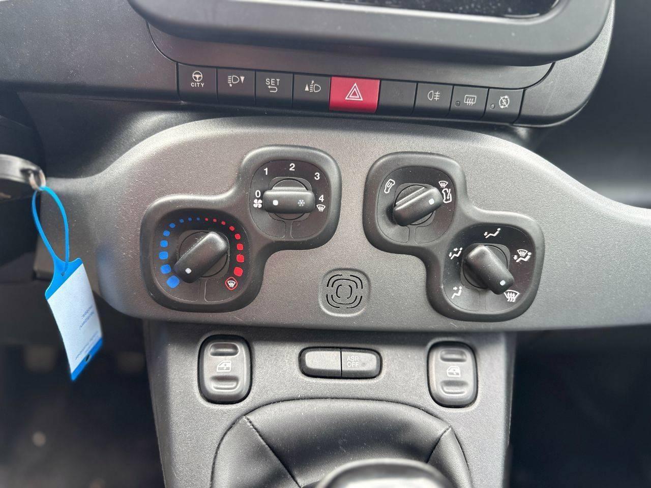 FIAT Panda III 2021 - Panda 1.0 firefly hybrid City Life s&s 70cv 5p.ti