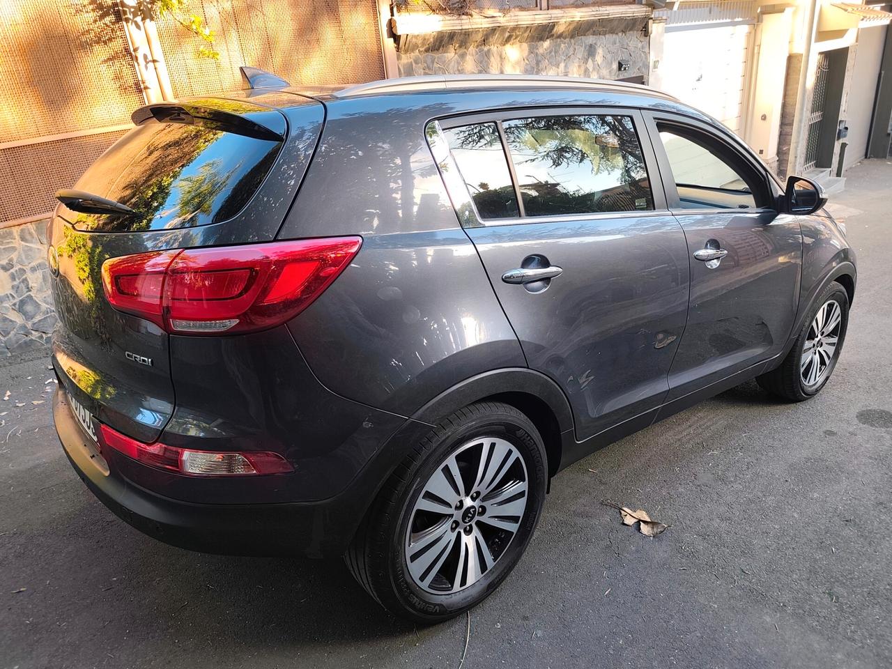 Kia Sportage 1.7 CRDI 115 CV Leggi