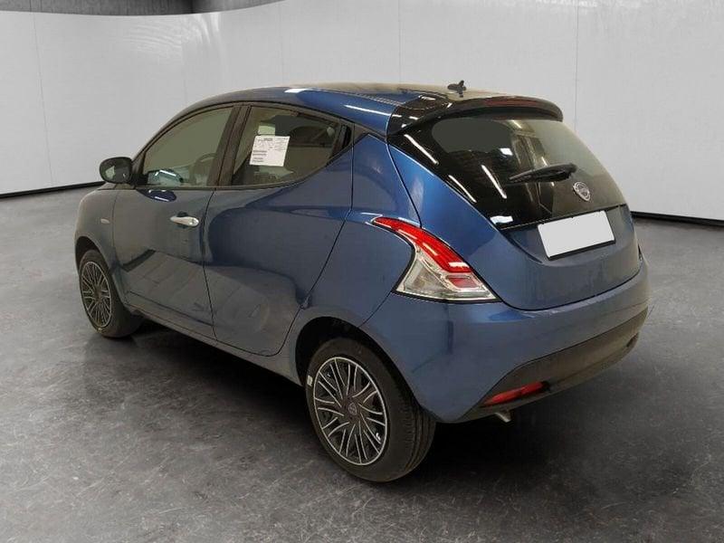 Lancia Ypsilon 1.0 firefly hybrid Oro s&s 70cv