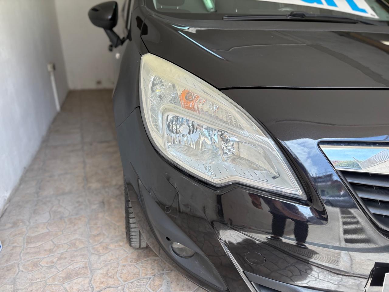 Opel Meriva 1.4 16V GPL-TECH Club