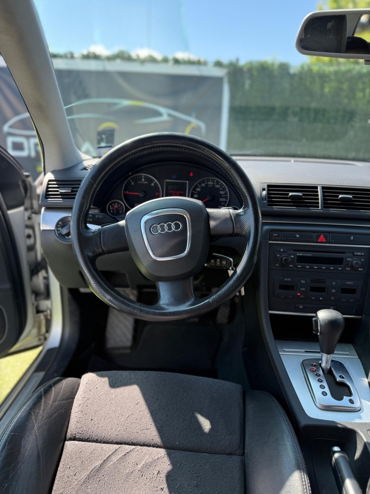 Audi A4 AVANT 2.0 TDI AUTOMATICA FARI XENON