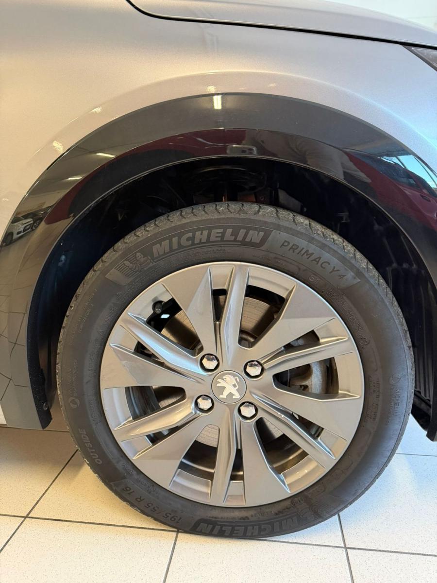 PEUGEOT - 208 / e-208