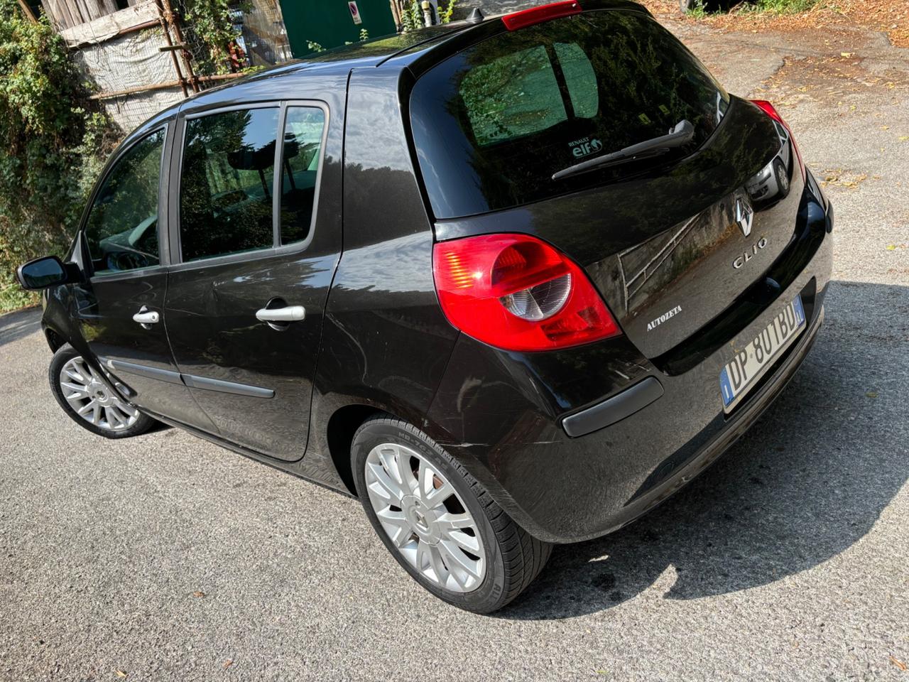Renault Clio 1.2 16V 5 porte Le Iene