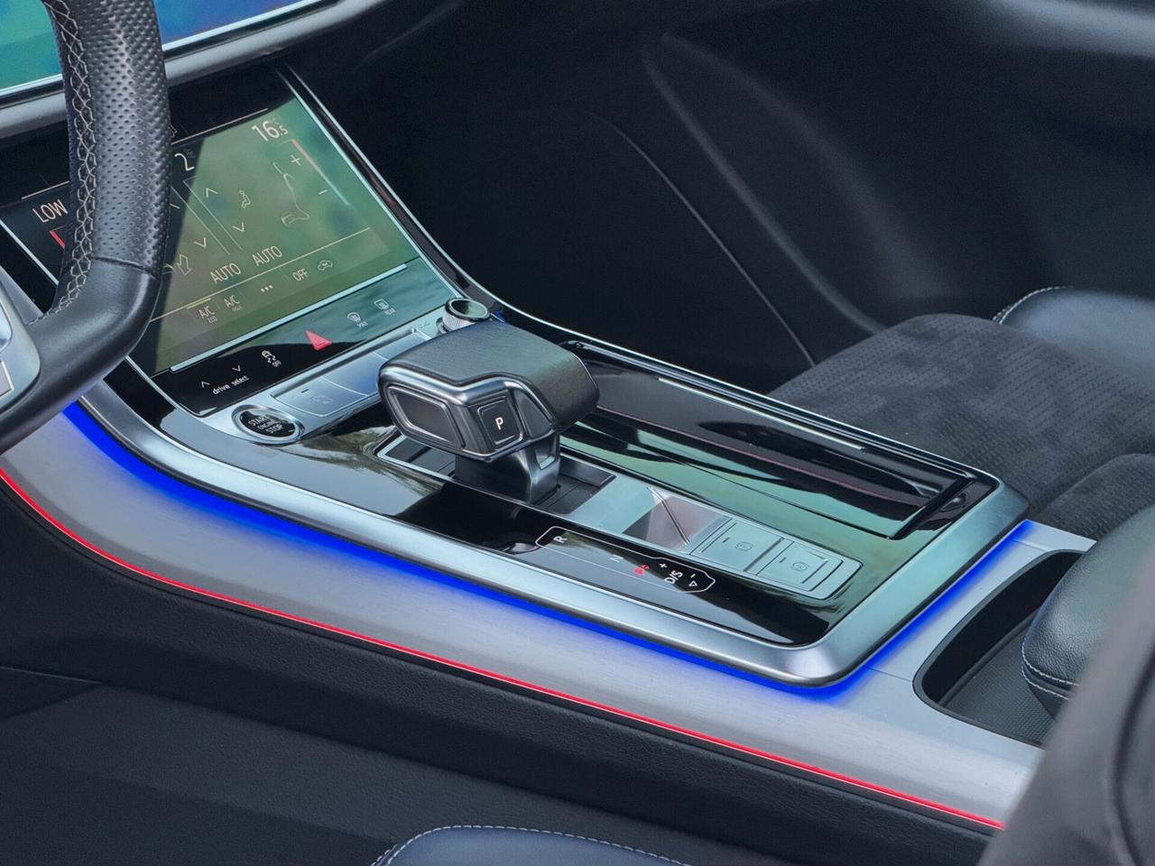 Audi Q8 50 TDI MHEV S line Plus Quatt 286CV TETTO