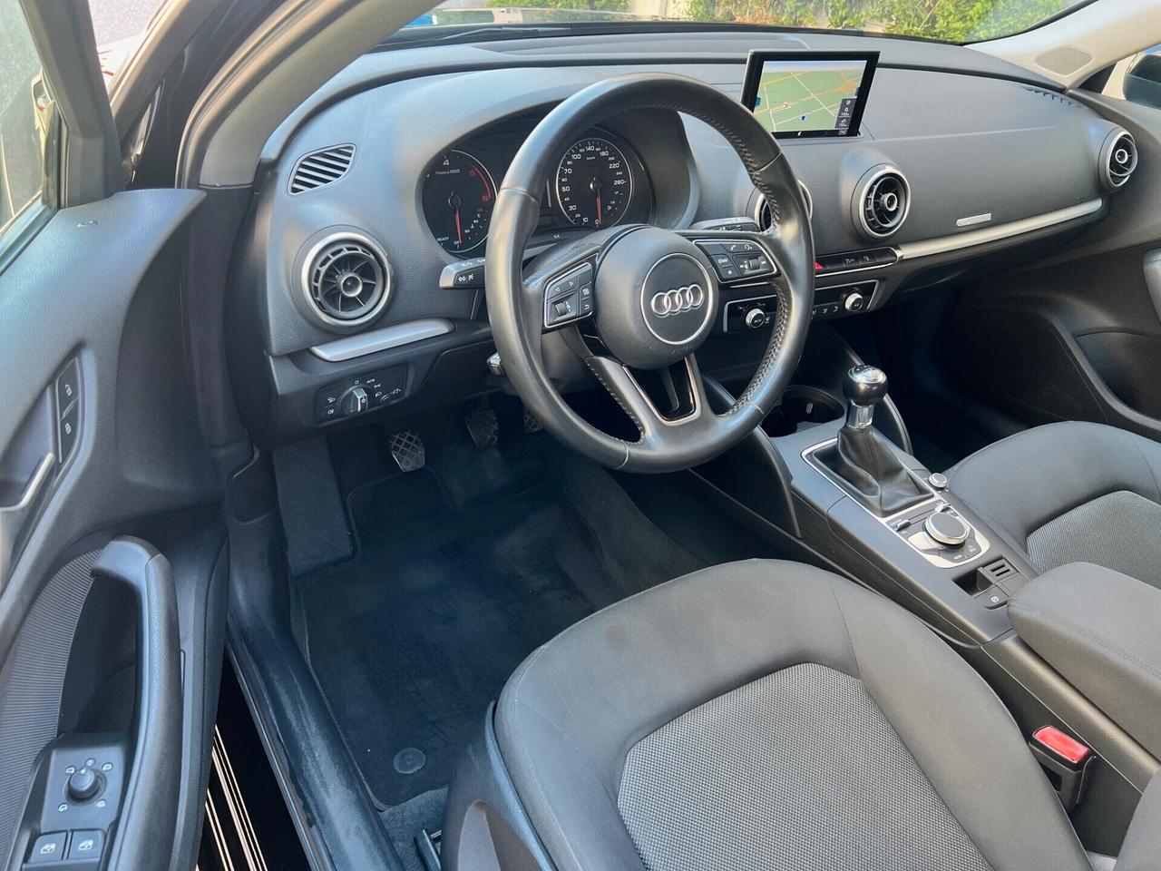 Audi A3 SPB Sportback 2.0 tdi 150CV Business NAVI/LED/17;