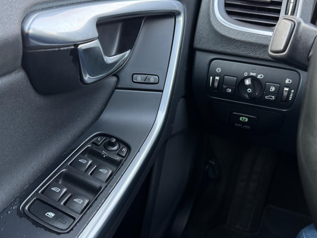 Volvo S60 D3 2.0D 163cv Automatico Summum