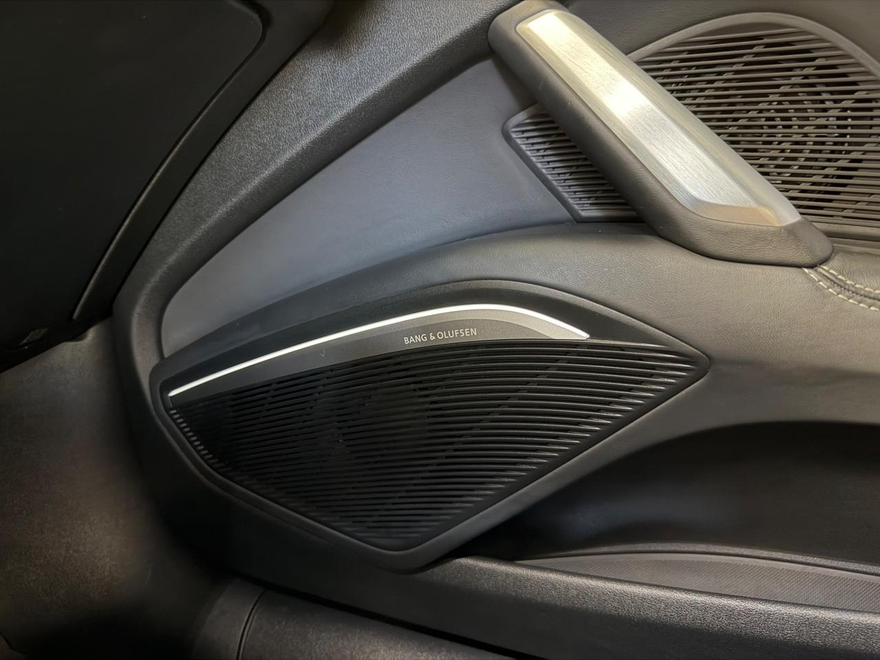 Audi TT Coupé 2.0 TFSI quattro S tronic line