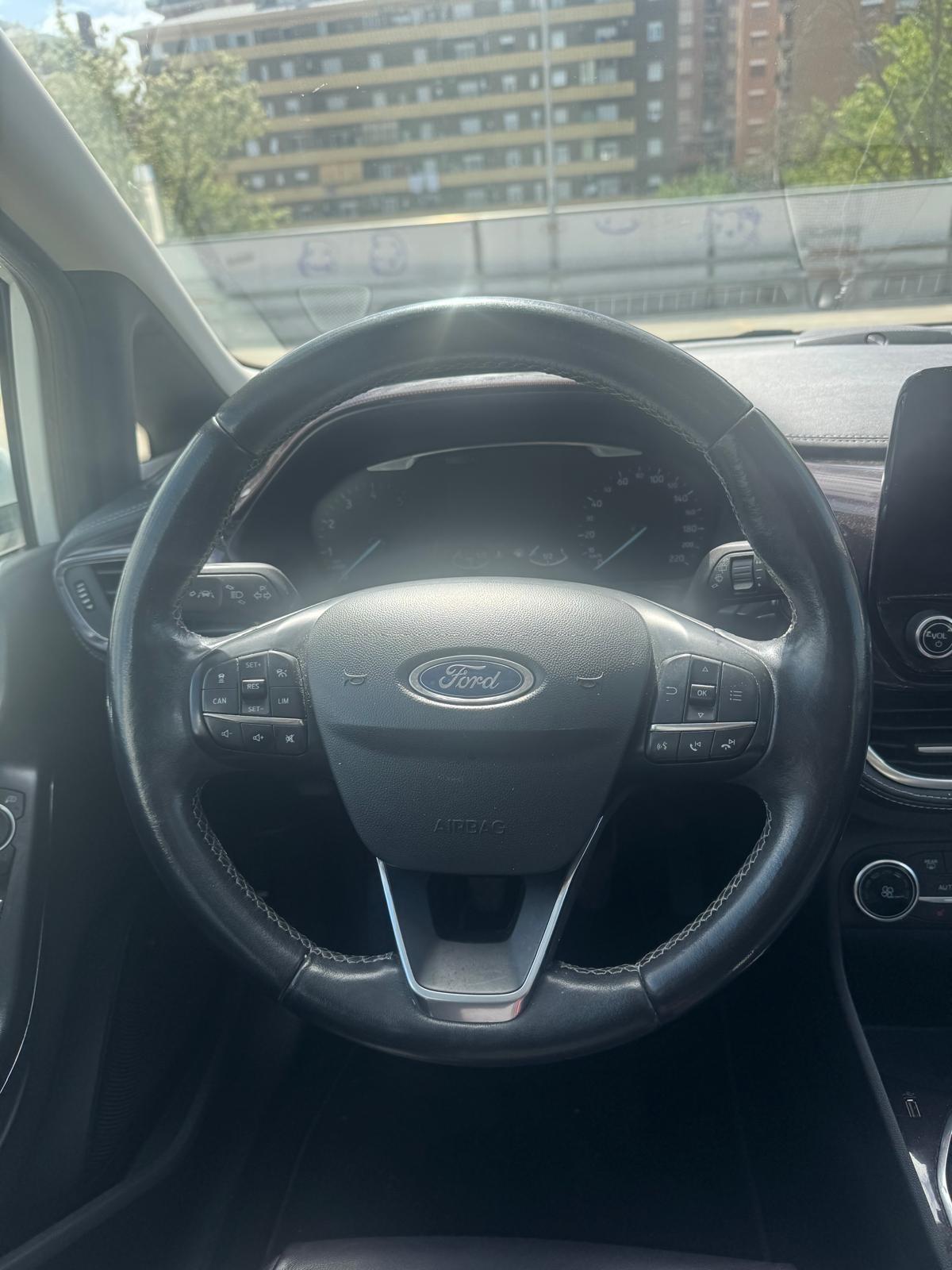 Ford Fiesta 1.0 Ecoboost 100 CV 5 porte Vignale