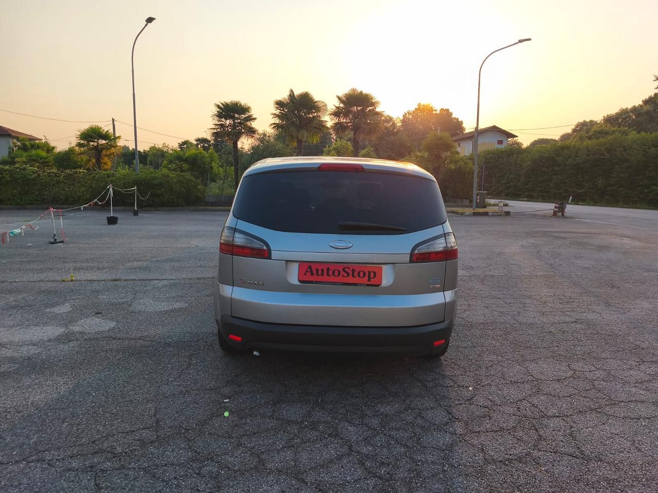 Ford S-Max 2.0 TDCi 140CV Titanium Accetto Permute