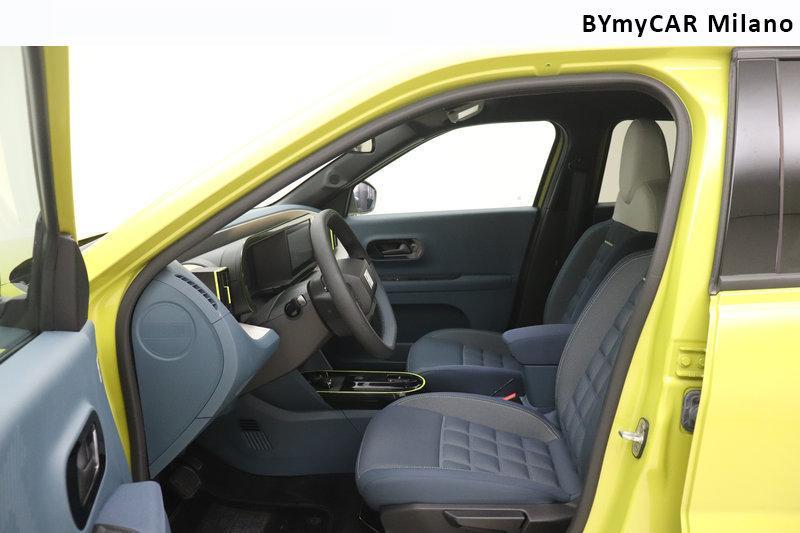 Fiat Grande Panda 1.2 Hybrid La Prima eDCT