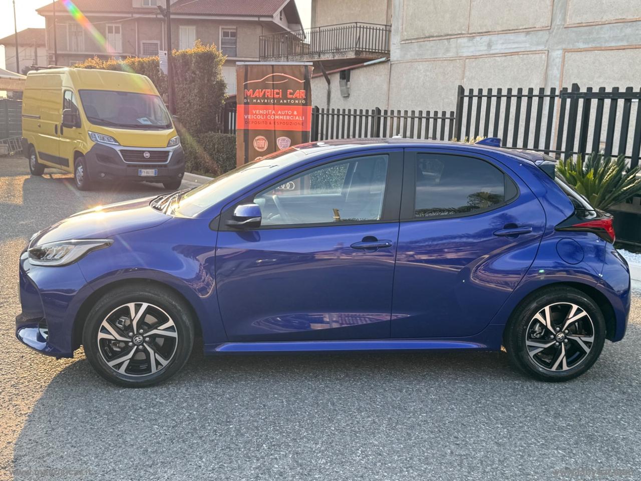 TOYOTA Yaris 1.5 Hybrid 5p. Trend