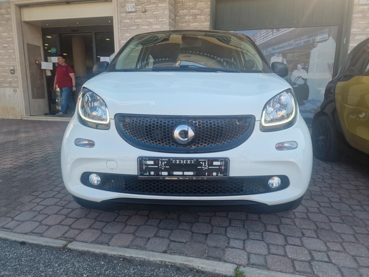 Smart ForFour 70 1.0 twinamic PASSION * LED + AUTOMATICA *
