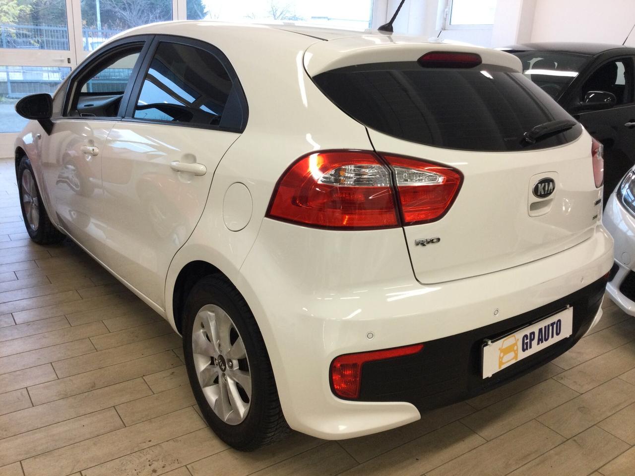 Kia Rio 1.1 CRDi 5p. Cool