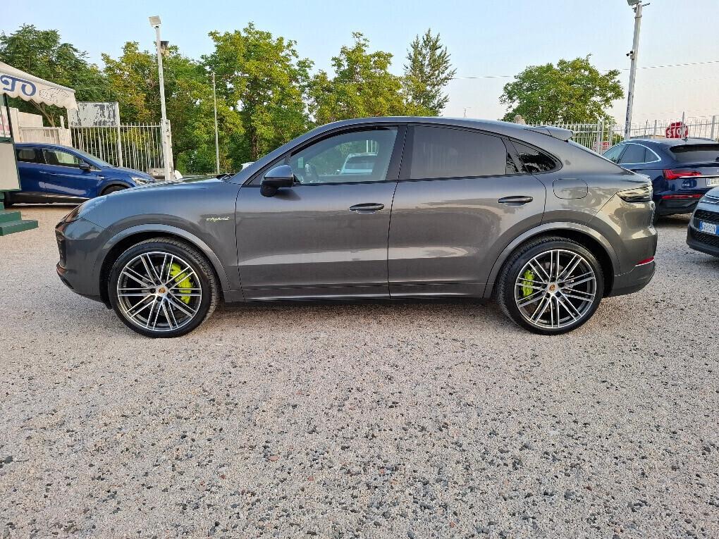 Porsche Cayenne Coupé 3.0 V6 E-Hybrid