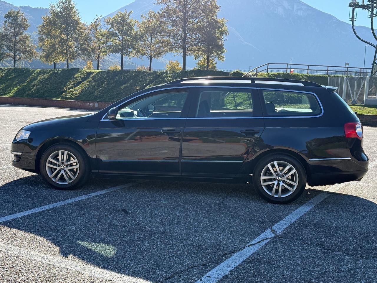 Volkswagen Passat 2.0 TDI DPF Highline EURO 5b