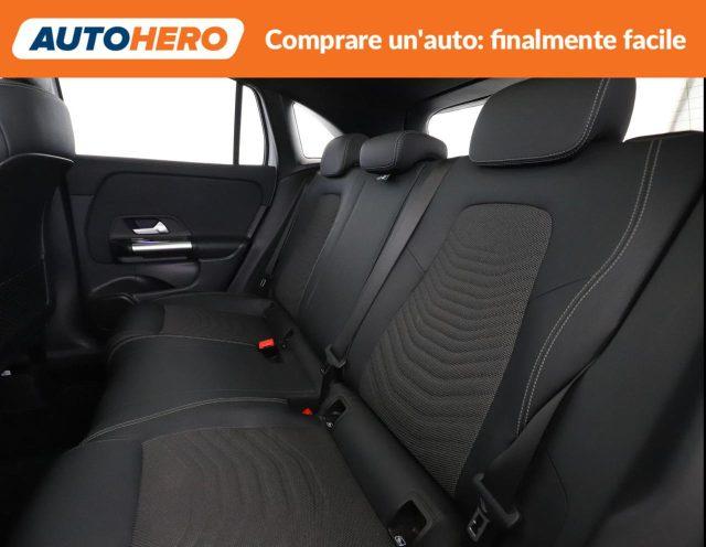 MERCEDES-BENZ GLA 200 Automatic 4Matic Premium