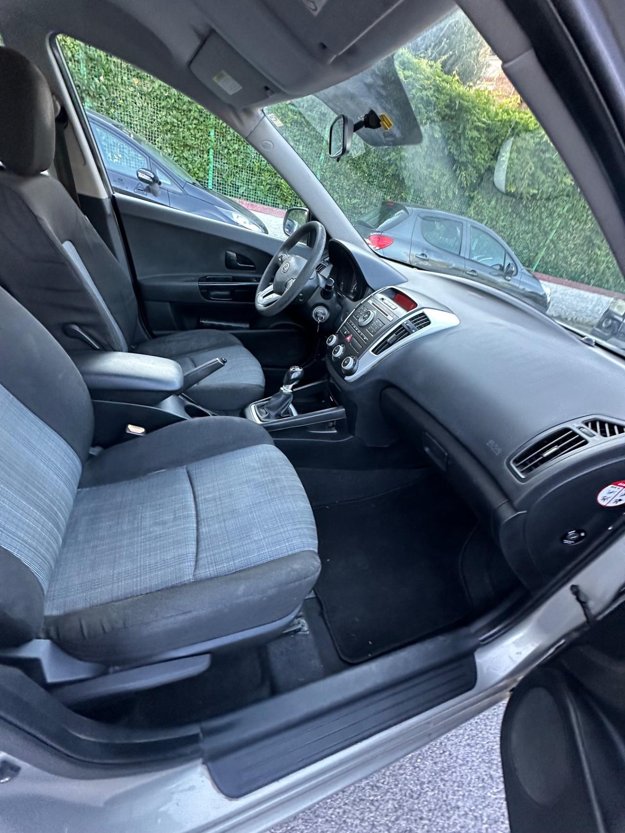 Kia Ceed cee'd Sp. Wag. 1.6 CRDi VGT 90CV LX