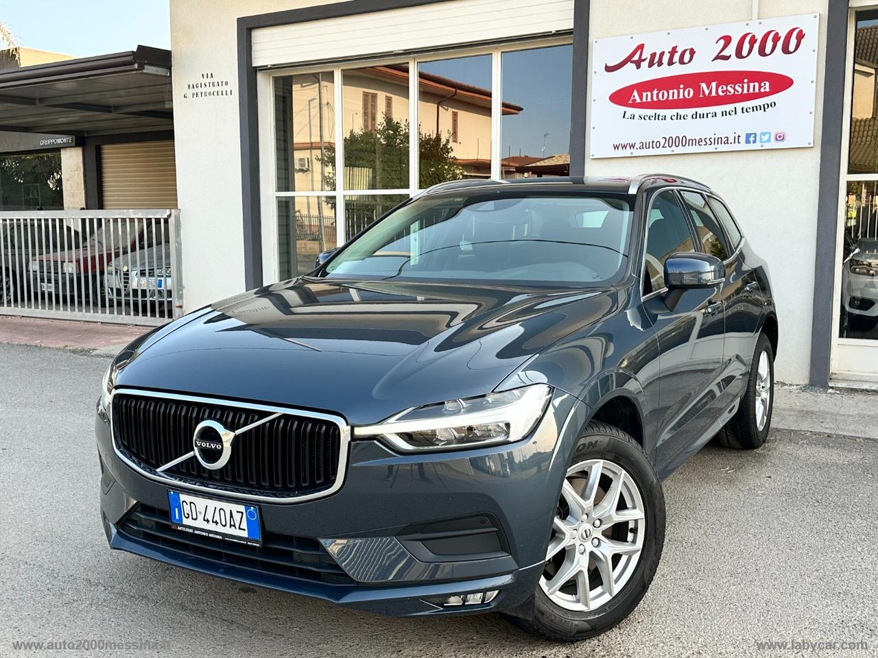 VOLVO XC60 B4 AWD GEARTRONIC MOMENTUM PRO IBRIDO DIESEL