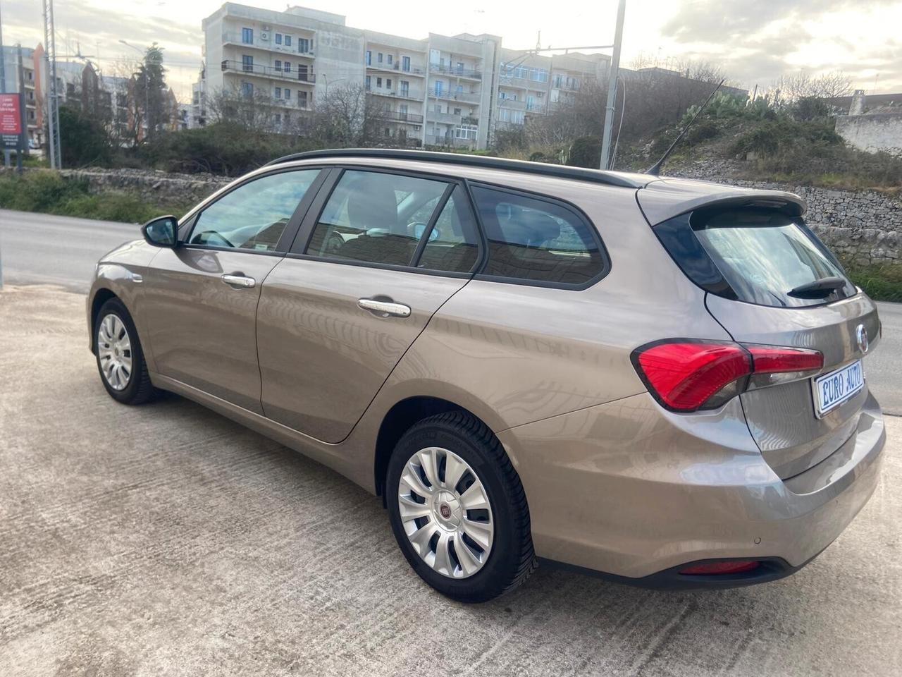 Fiat Tipo 1.6 Mjt S&S SW Lounge