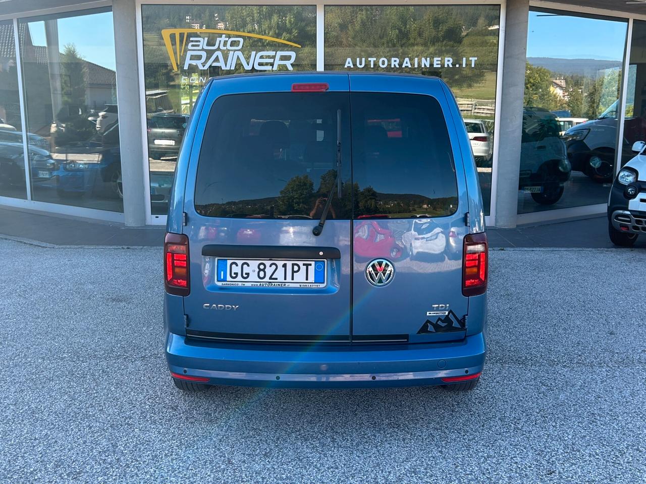 Volkswagen Caddy 2.0 TDI 102 CV Highline 5 POSTI