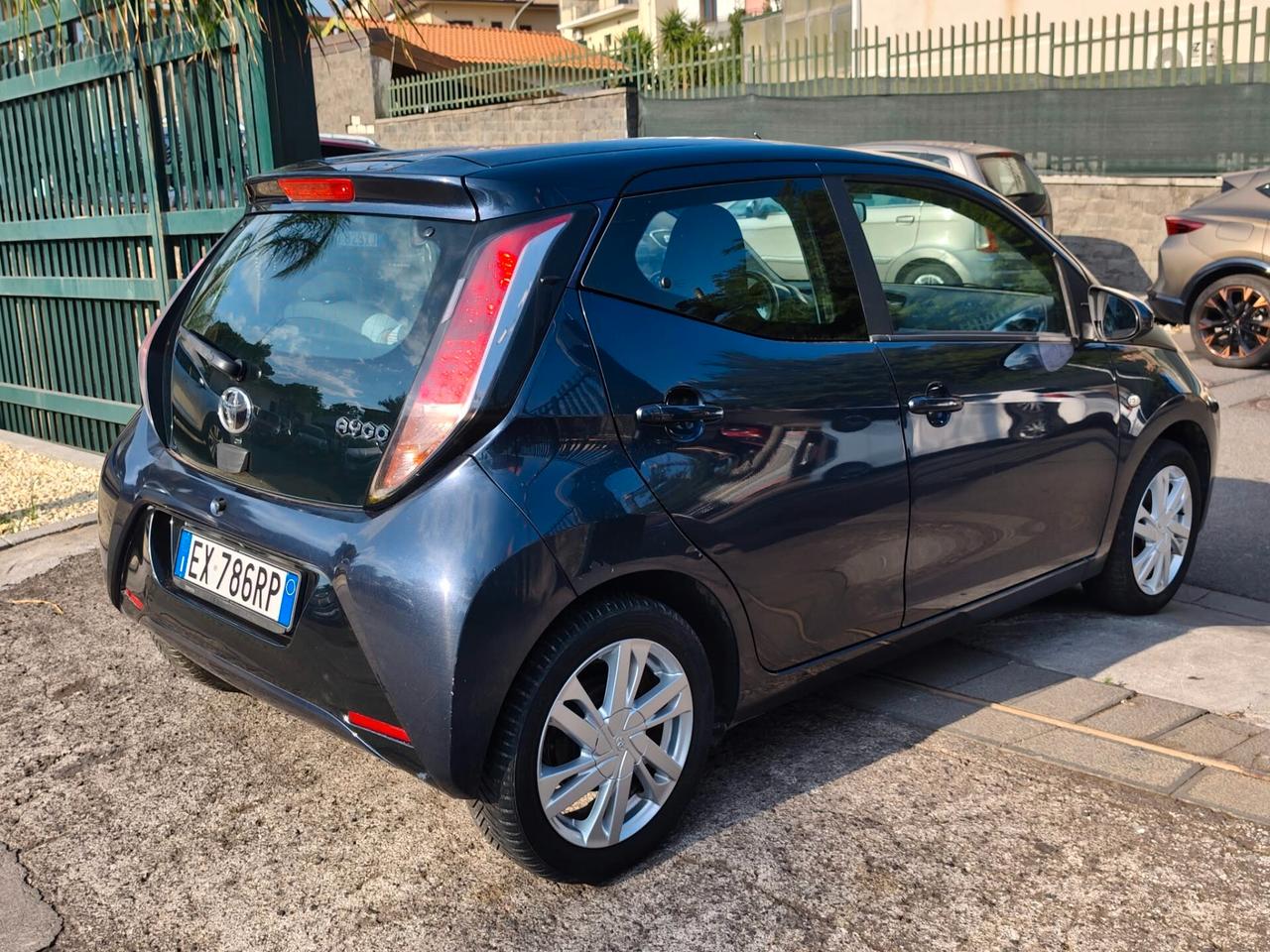 Toyota Aygo 1.0 VVT-i 69 CV 5 porte x-clusiv