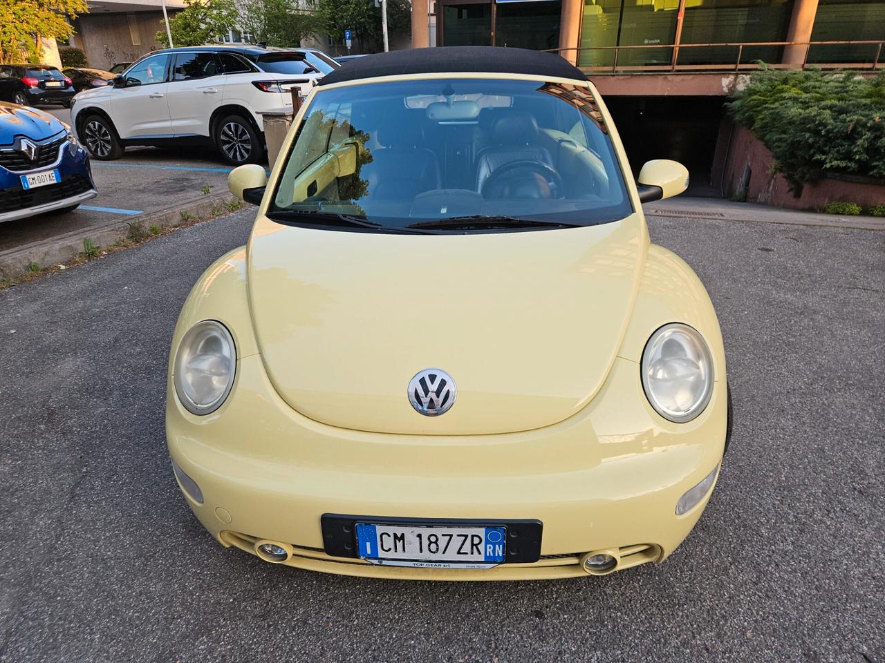 Volkswagen New Beetle 2.0 Cabrio Automatica