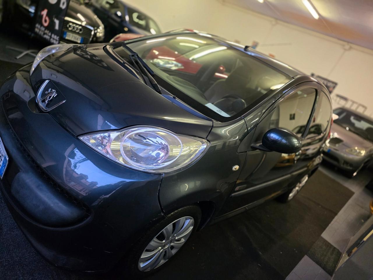 Peugeot 107 1.0 68CV 5p. Desir