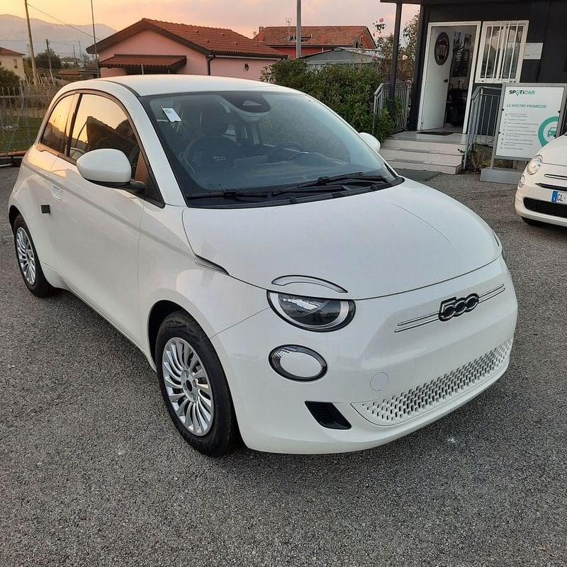 FIAT 500 Action Berlina 190 24 KWH