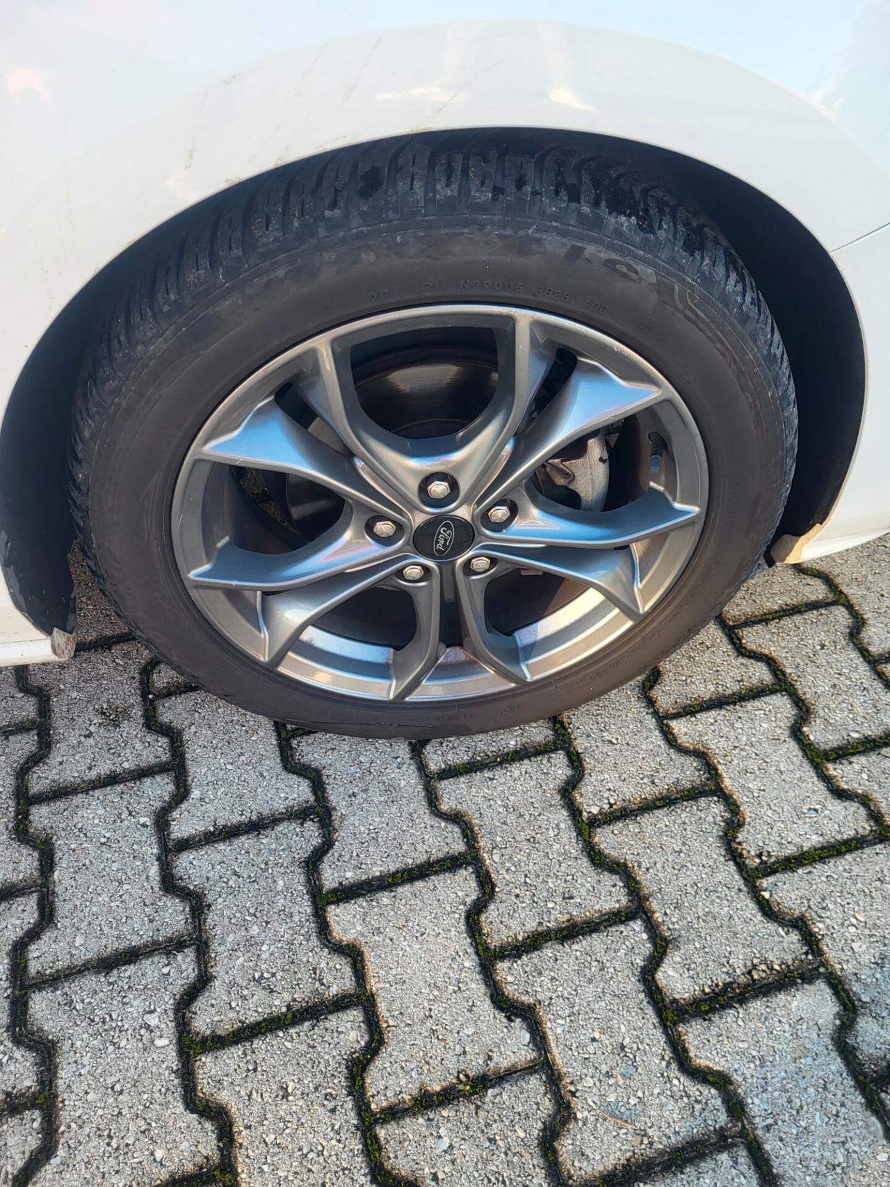 Ford Focus 1.5 EcoBlue 120 CV 5p. ST-Line