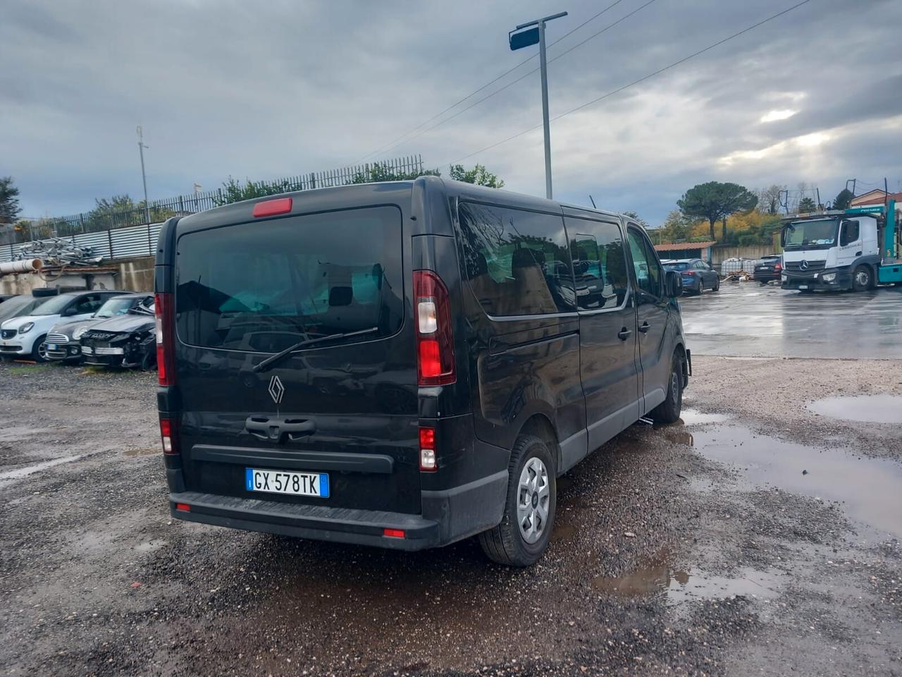 Renault Trafic BluedCi 150CV 9 POSTI SINISTRATO
