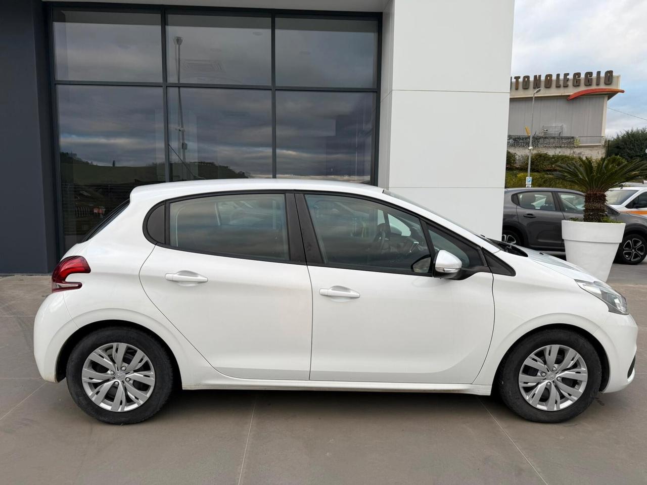 Peugeot 208 BlueHDi 100 S&S 5 porte Active