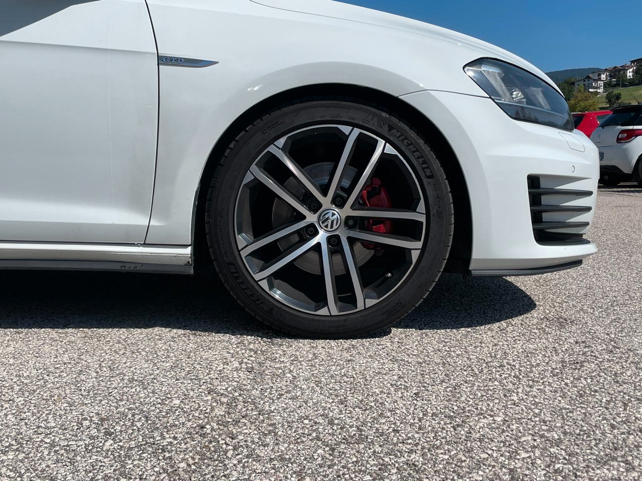 Volkswagen Golf 7 GTD 2.0 TDI 184cv DSG 5p.