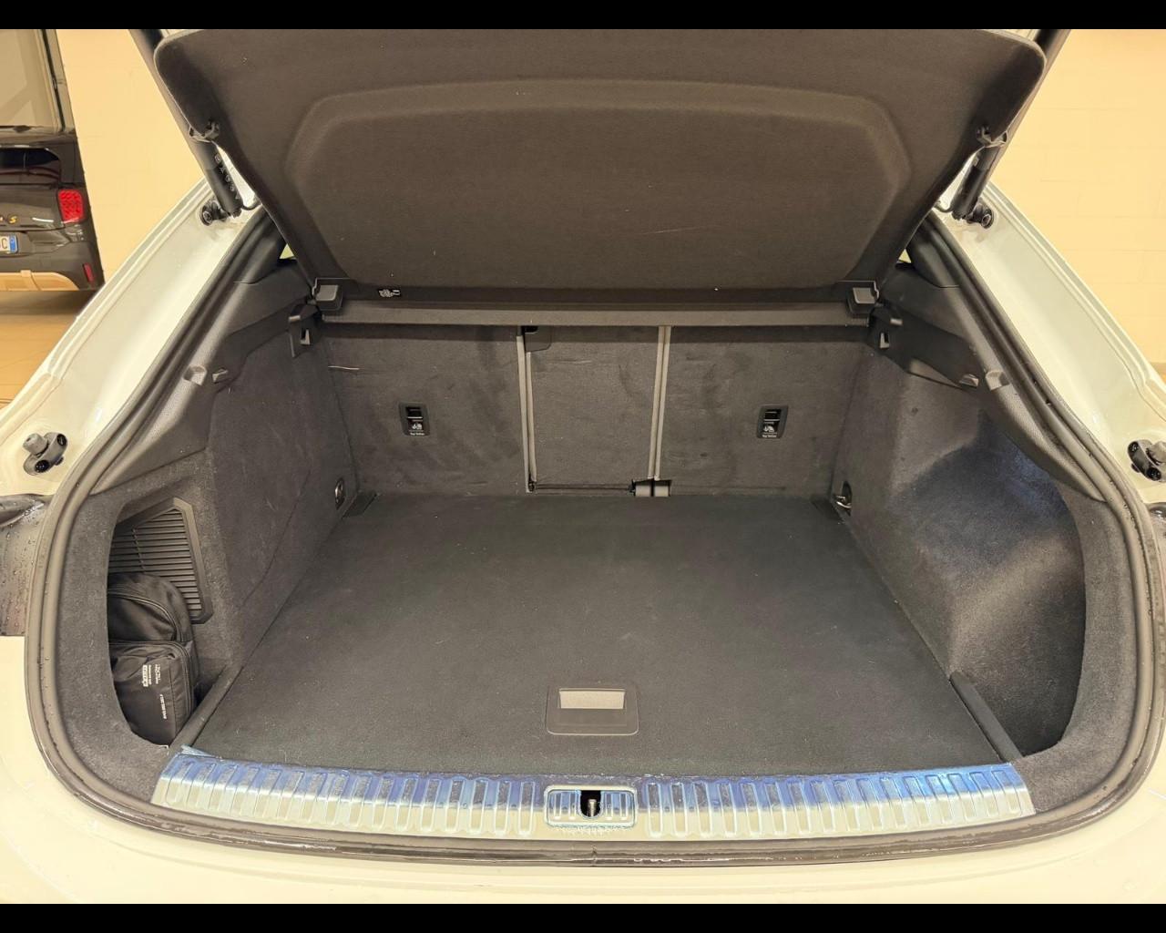 AUDI Q3 2ª serie - Q3 SPB 45 TFSI e S tronic S line edition