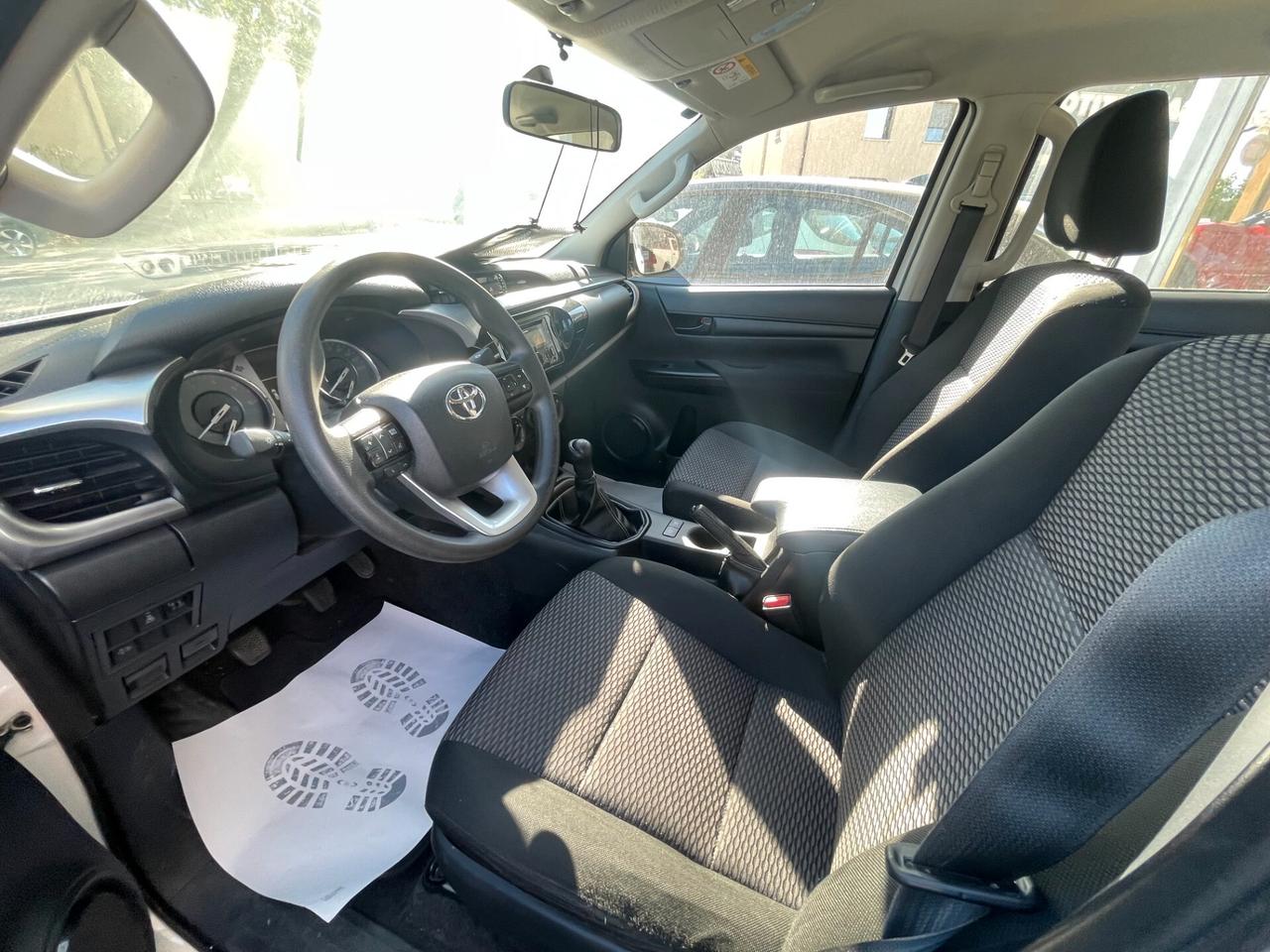 Toyota Hilux 2.4 D-4D 4WD 4 porte Double Cab Comfort