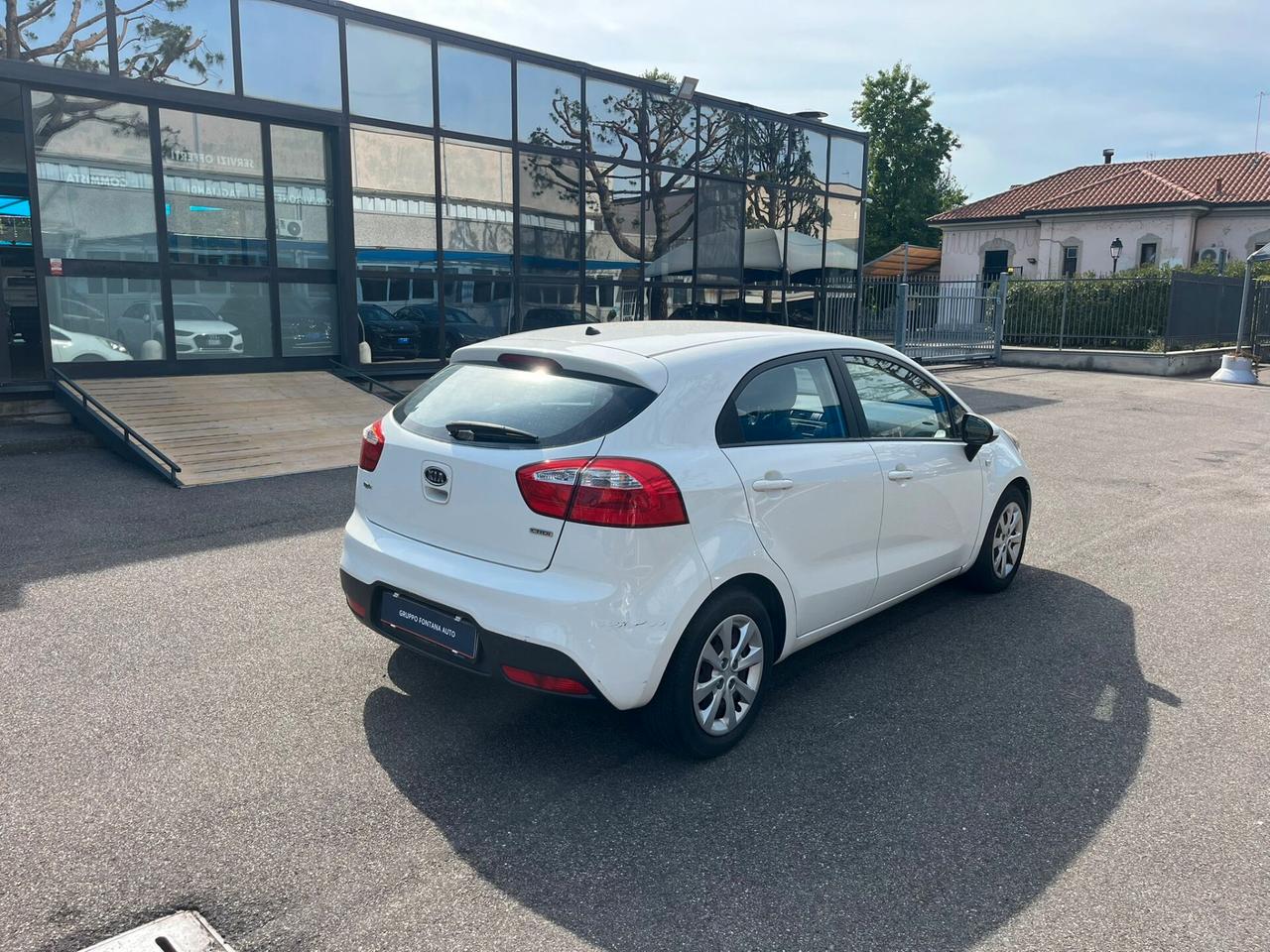 Kia Rio 5p 1.4 crdi EX