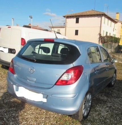 Opel Corsa 1.4 16V 5 porte Enjoy POCA STRADA NEOPATENTATI