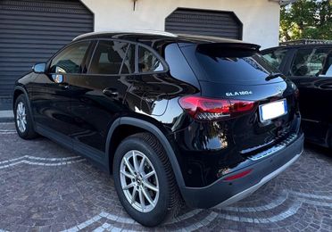 MERCEDES Classe GLA 180 d Automatic Executive