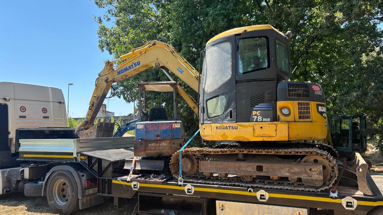 Komatsu PC78MR-6