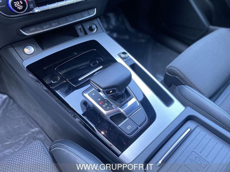 Audi Q5 SPB 40 TDI quattro S tronic Identity Black