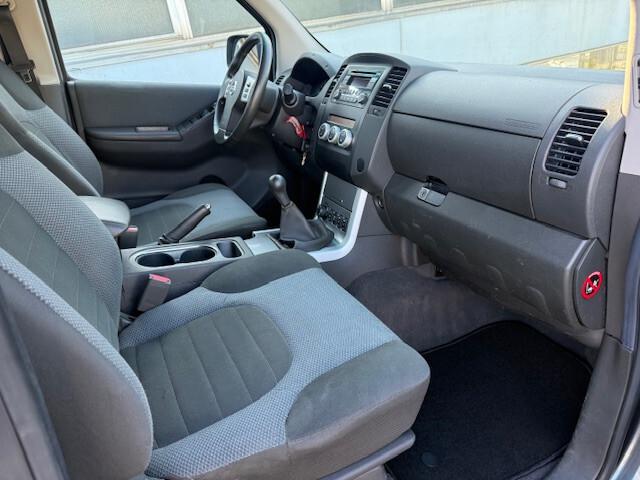 Nissan Navara 2.5 dCi 190CV Double Cab Manuale