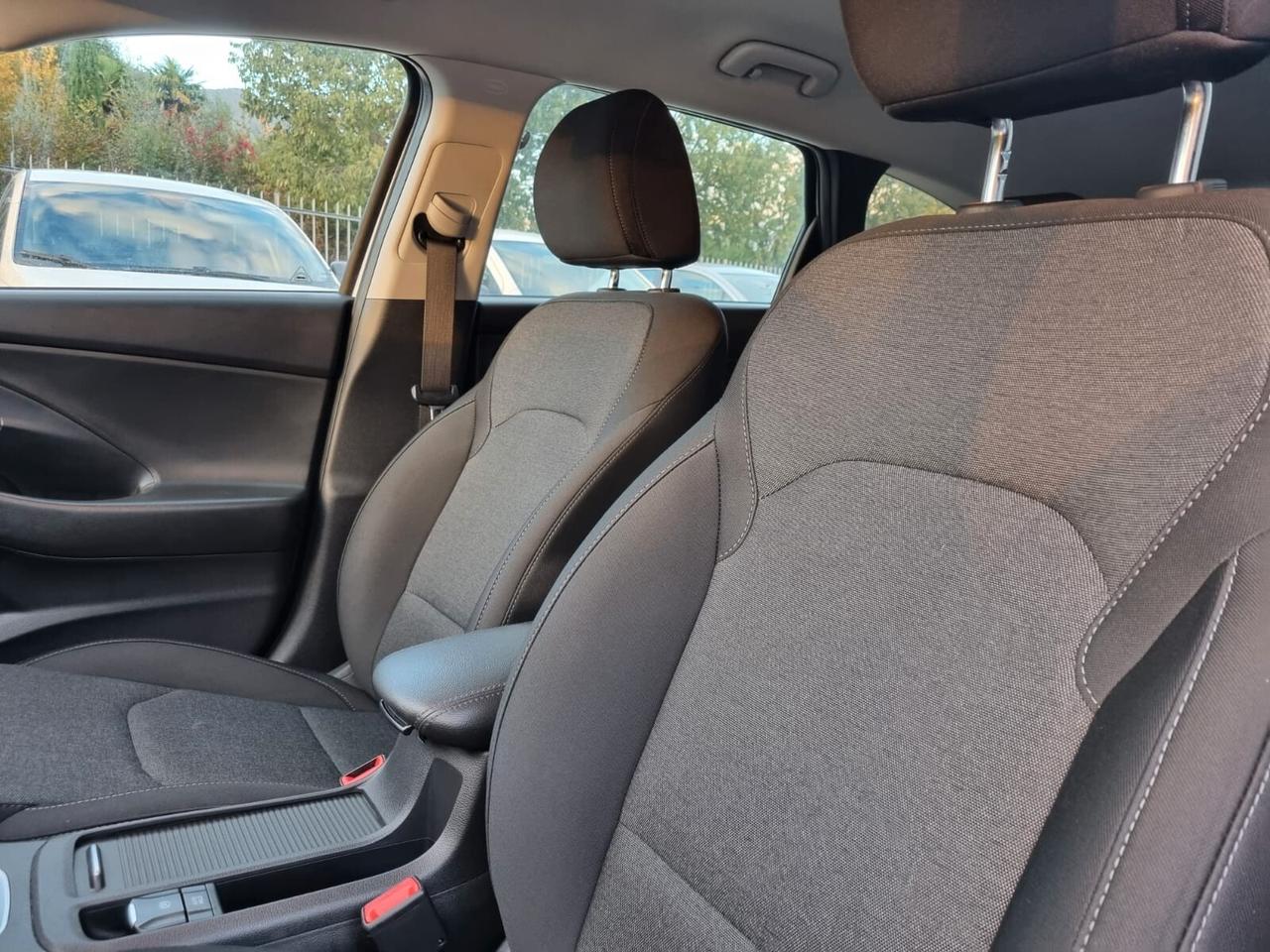 Hyundai i30 Wagon 1.6 CRDi 136 CV iMT 48V Prime