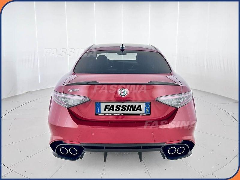 Alfa Romeo Giulia 2.9 T V6 AT8 Quadrifoglio