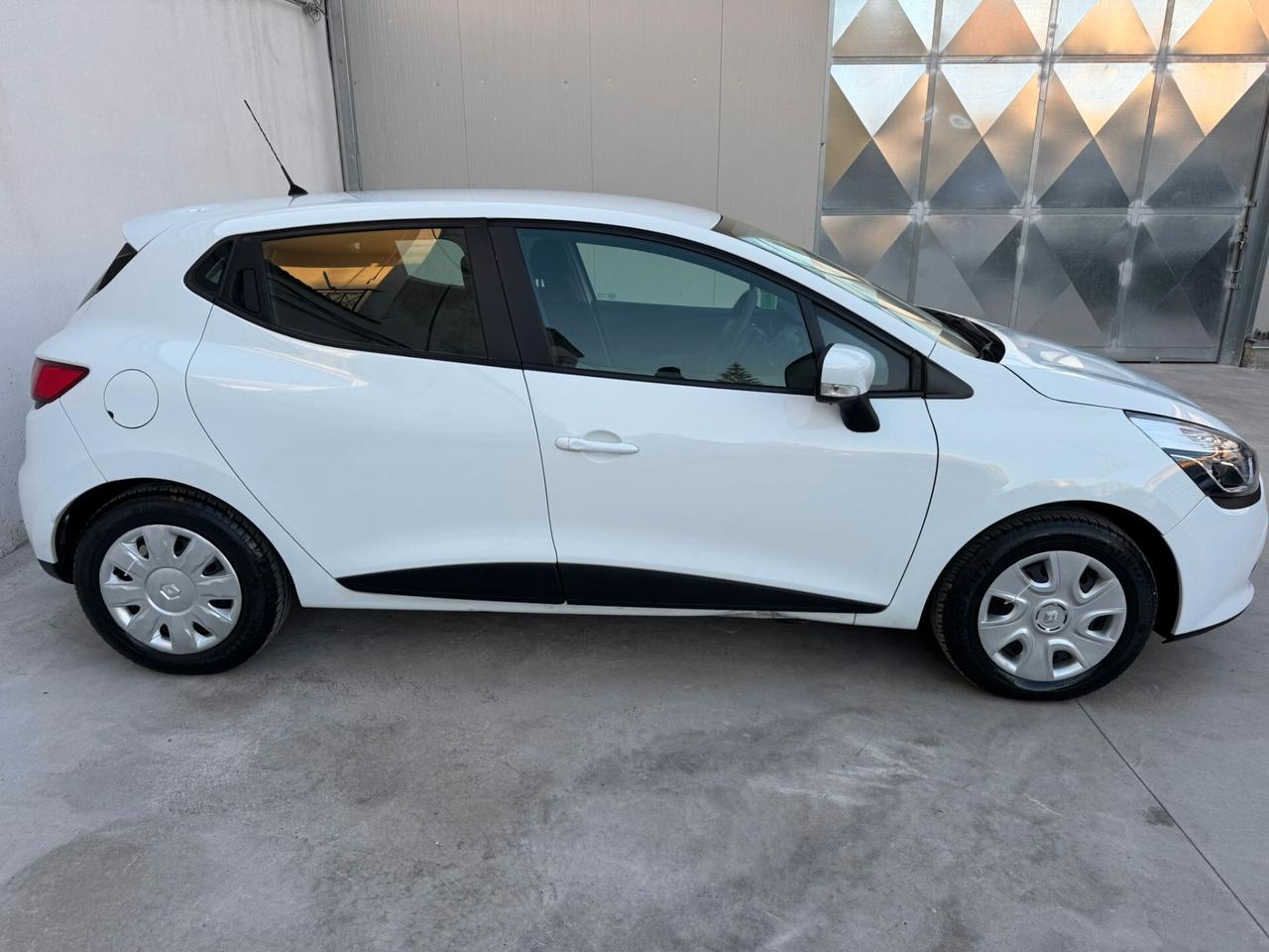 RENAULT CLIO 1.2 75cv 2014!!! GPL CASA MADRE!!!