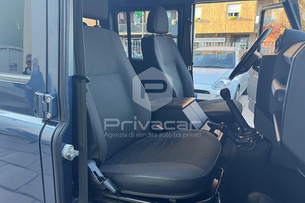 LAND ROVER Defender 110 2.4 TD4 Station Wagon E