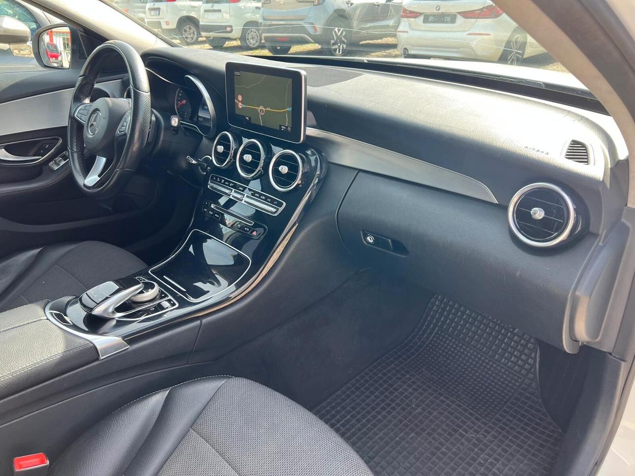 MERCEDES C 220 d S.W. 4MATIC PREMIUM MOTORE NUOVO