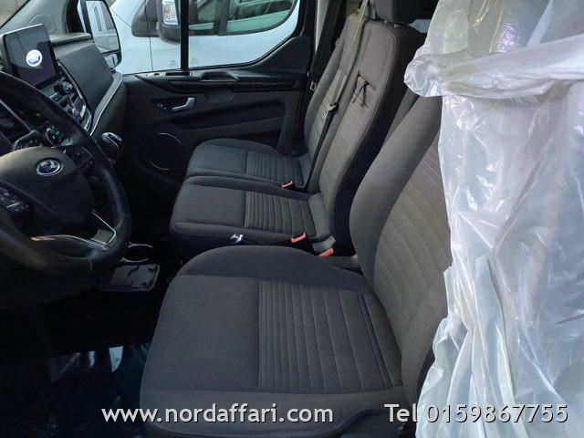 FORD Tourneo Custom 320 2.0 TDCi 130CV PC Titanium 9 POSTI
