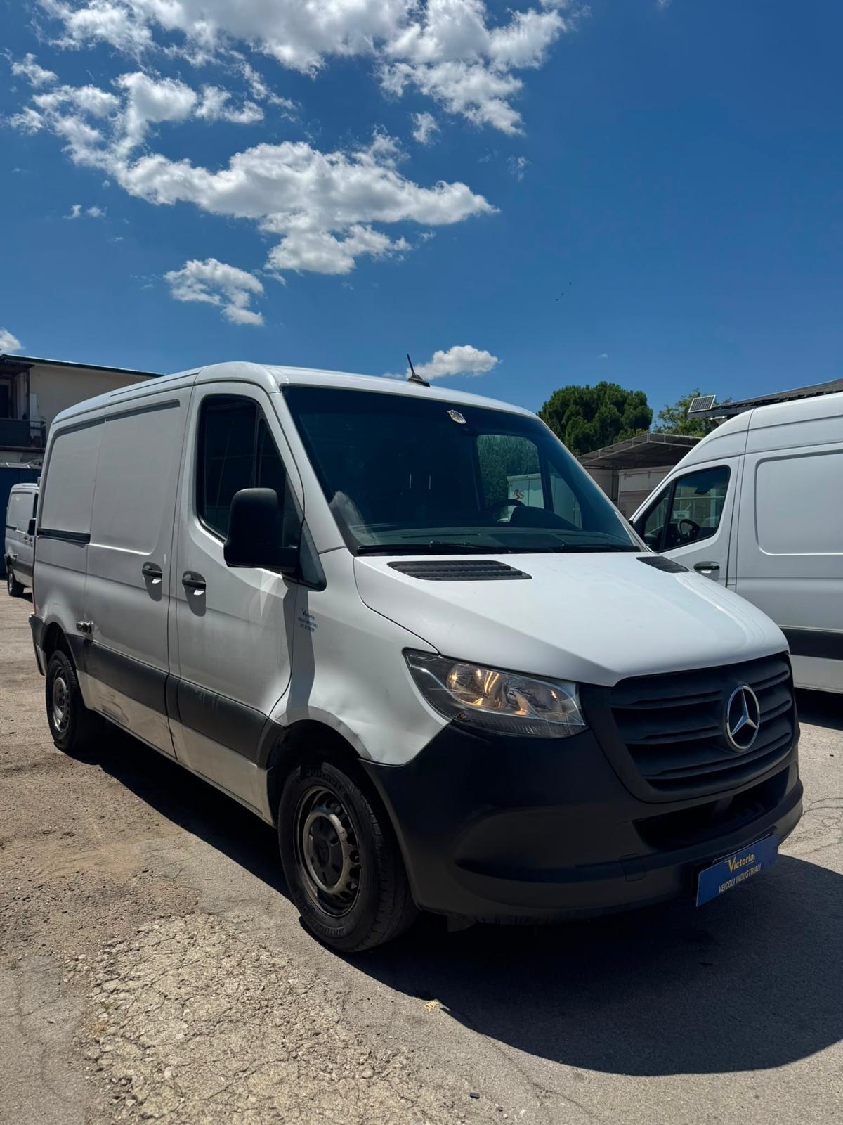 0702 FURGONE MERCEDES SPRINTER 2020