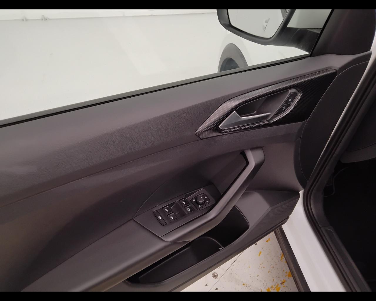 VOLKSWAGEN T-Cross 2019 - T-Cross 1.0 tsi Style 110cv