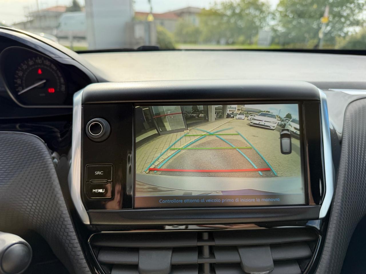Peugeot 208 1.2 benzina Neopatentati