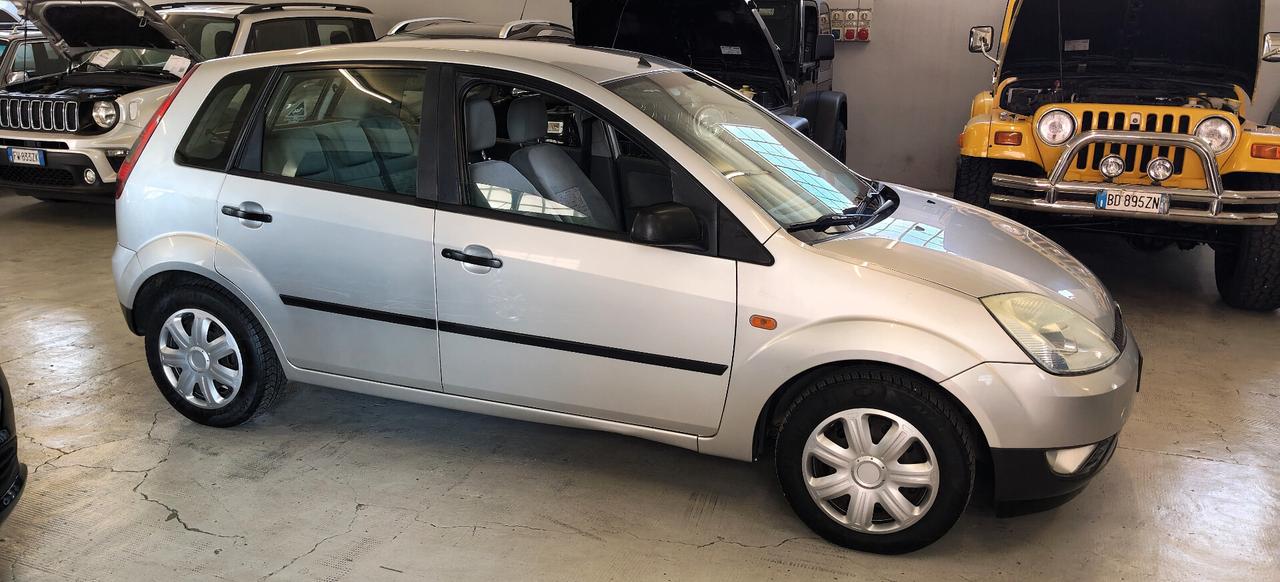 Ford Fiesta 1.2 16V 5p. Ambiente